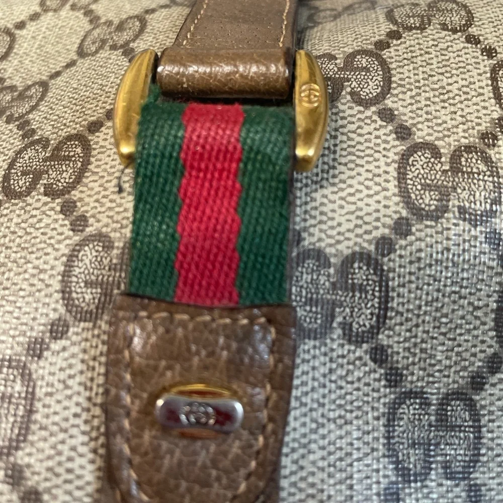 Authentic Vintage Gucci Bag - Picture 6 of 15